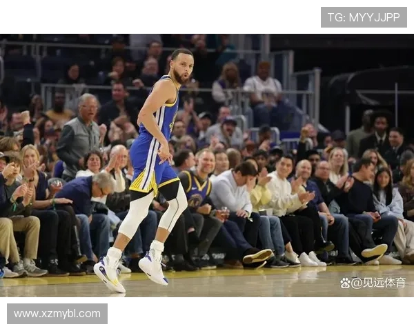 勇士与开拓者激战正酣比分背后揭示的比赛精彩瞬间